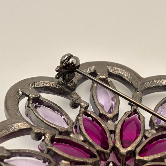 Amethyst & Rhodolite-Style Crystal Flower Statement Brooch - Picture 10 of 14